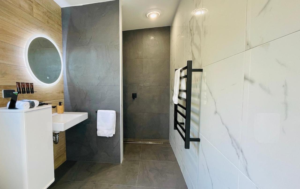 Ohope Villas With Spa,Sauna,Pool, Adults Only Kültér fotó